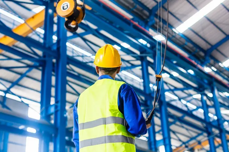 Overhead crane operate