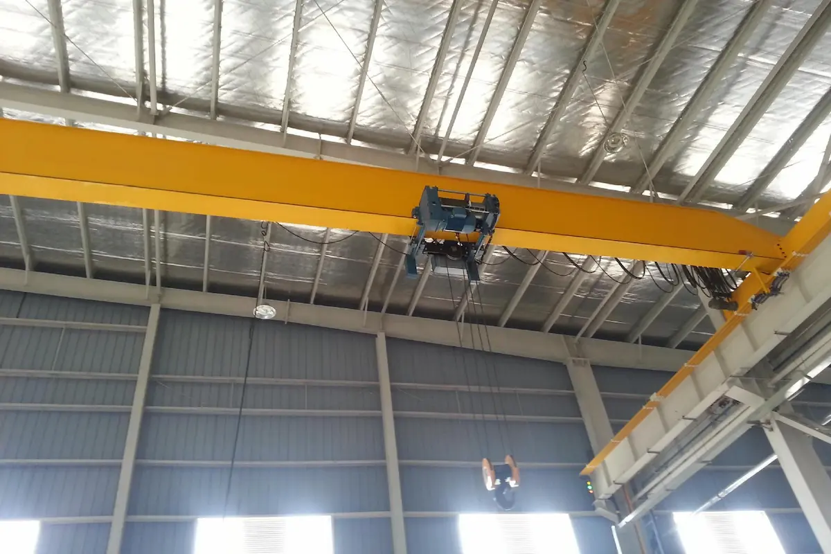 low-headroom-overhead-crane-4