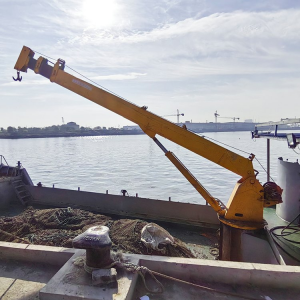 deck crane3