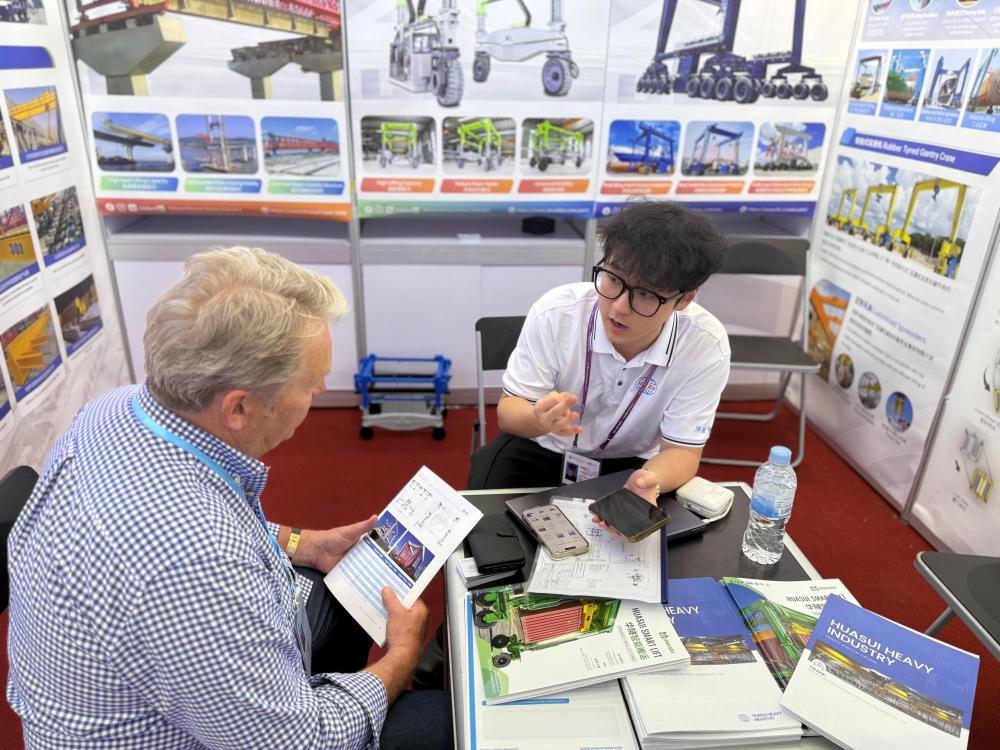 HSCRANE at Canton Fair