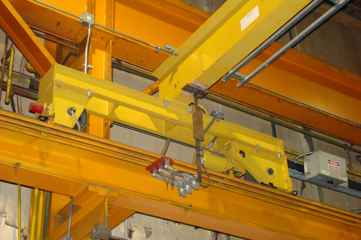 overhead-crane-rail-gnawing-2