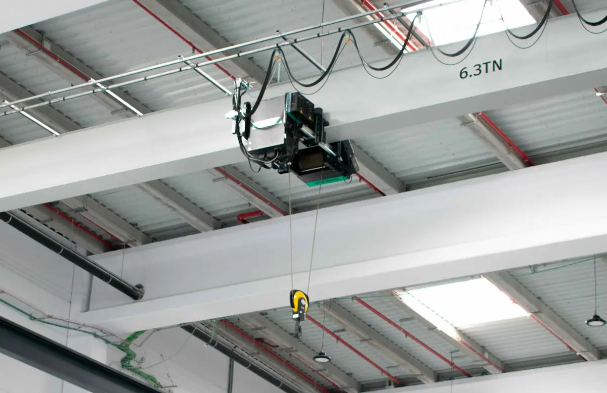 hscrane-cleanroom-overhead-crane